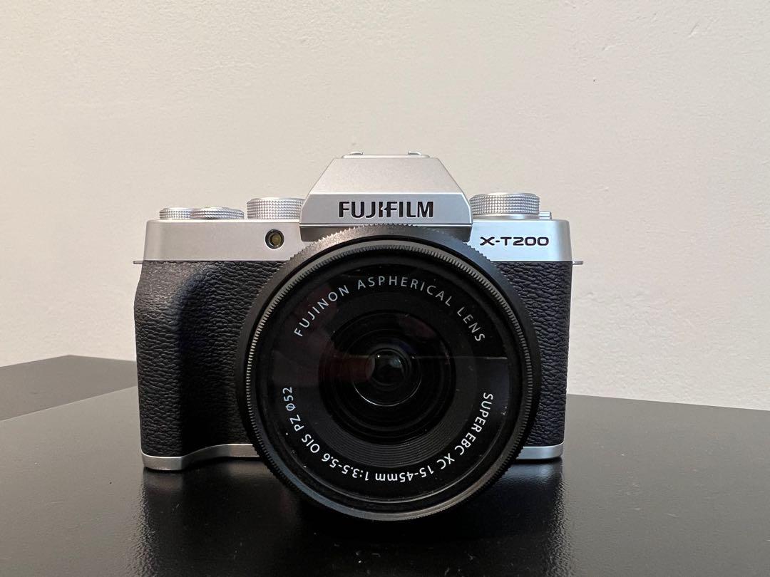 Fujifilm XT200 + kit lens, Photography, Cameras on Carousell