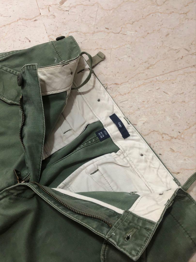 GAP olive green cargo pants, Men's Fashion, Bottoms, Trousers on Carousell