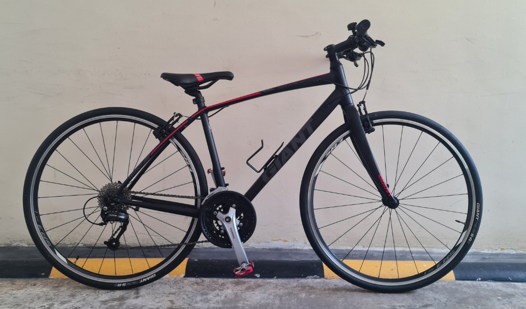 GIANT ESCAPE RX2 Sports Equipment Bicycles Parts Bicycles