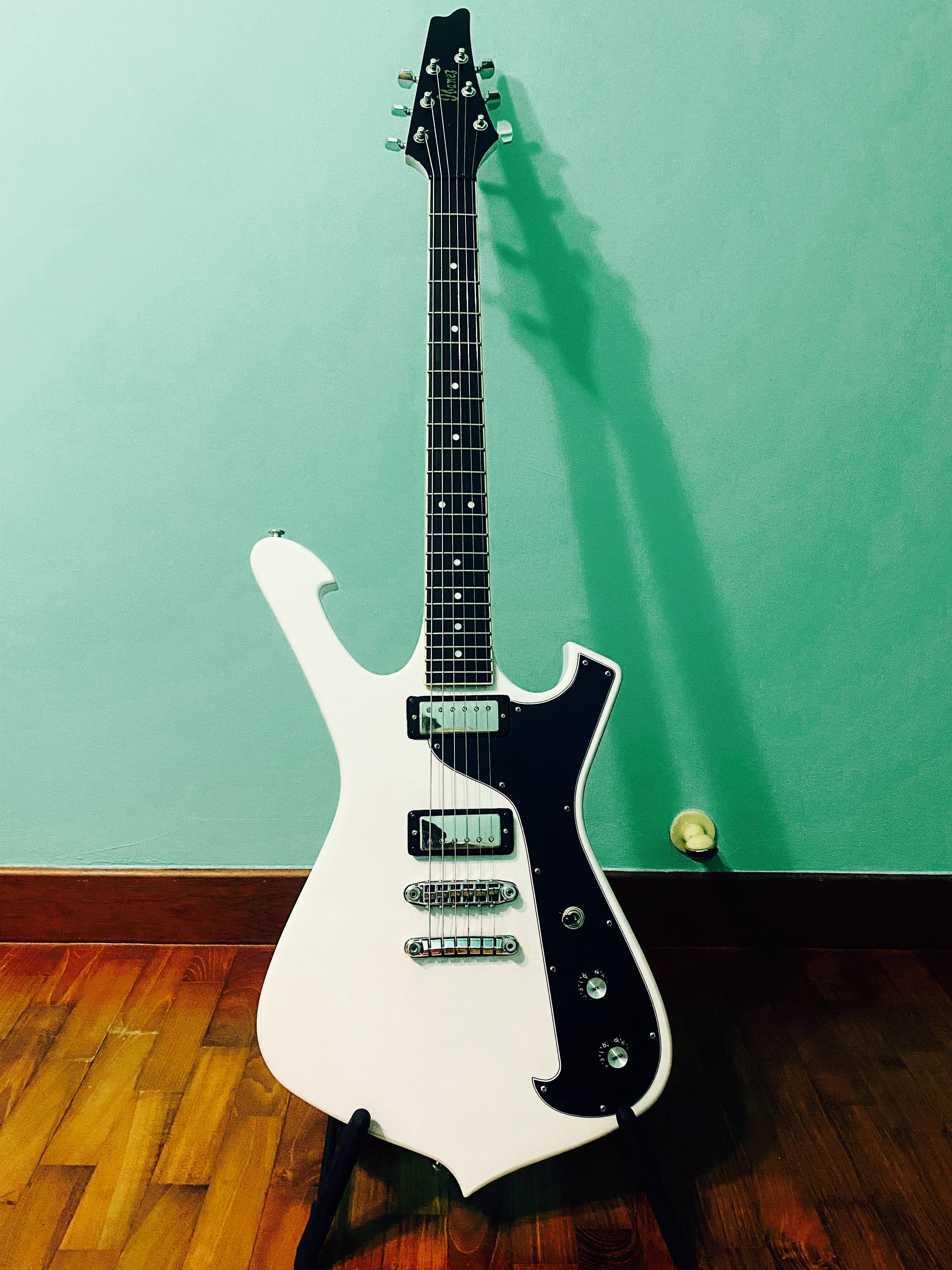 Ibanez FRM200 White Blonde Hobbies Toys Music Media