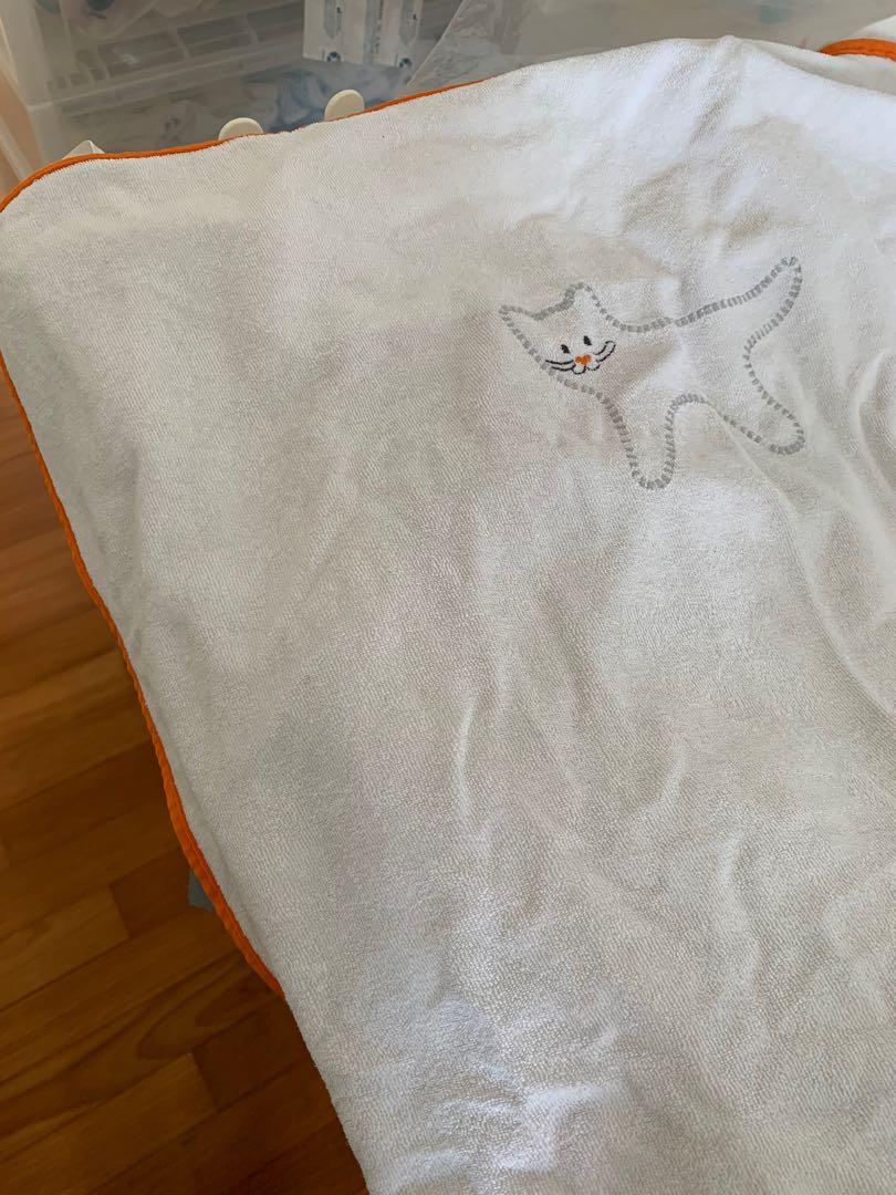 Ikea Sniglar change table with accessories (change mat, 3 covers