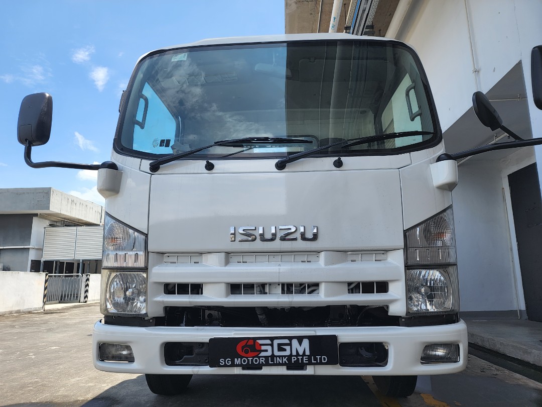 Isuzu NMR85, Cars, Commercial Vehicles, Used on Carousell