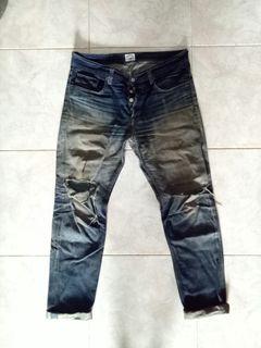 Cargo Sefield Masage, Fesyen Pria 