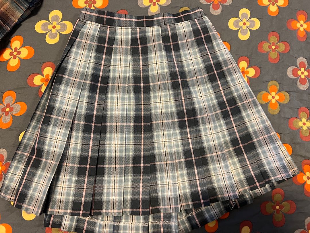 jk skirt Japanese seifuku Pleated skirt, Women's Fashion, Dresses ...