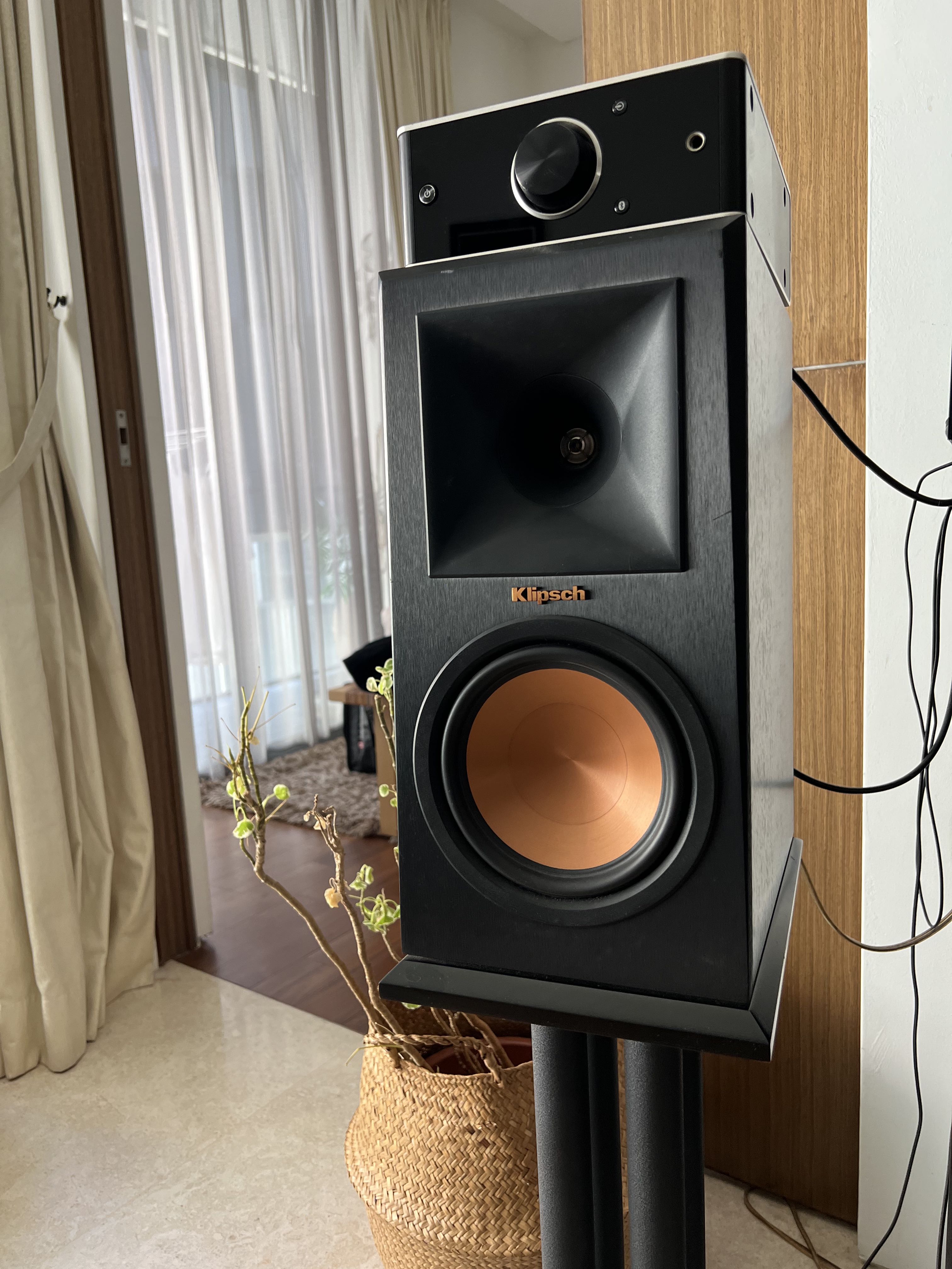 Klipsch RP 160 Ebony Audio Soundbars Speakers Amplifiers on