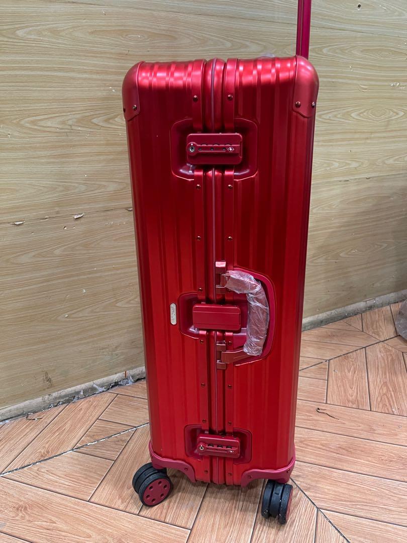 Luggage rimowa supreme 29' (bodega price), Hobbies & Toys, Travel