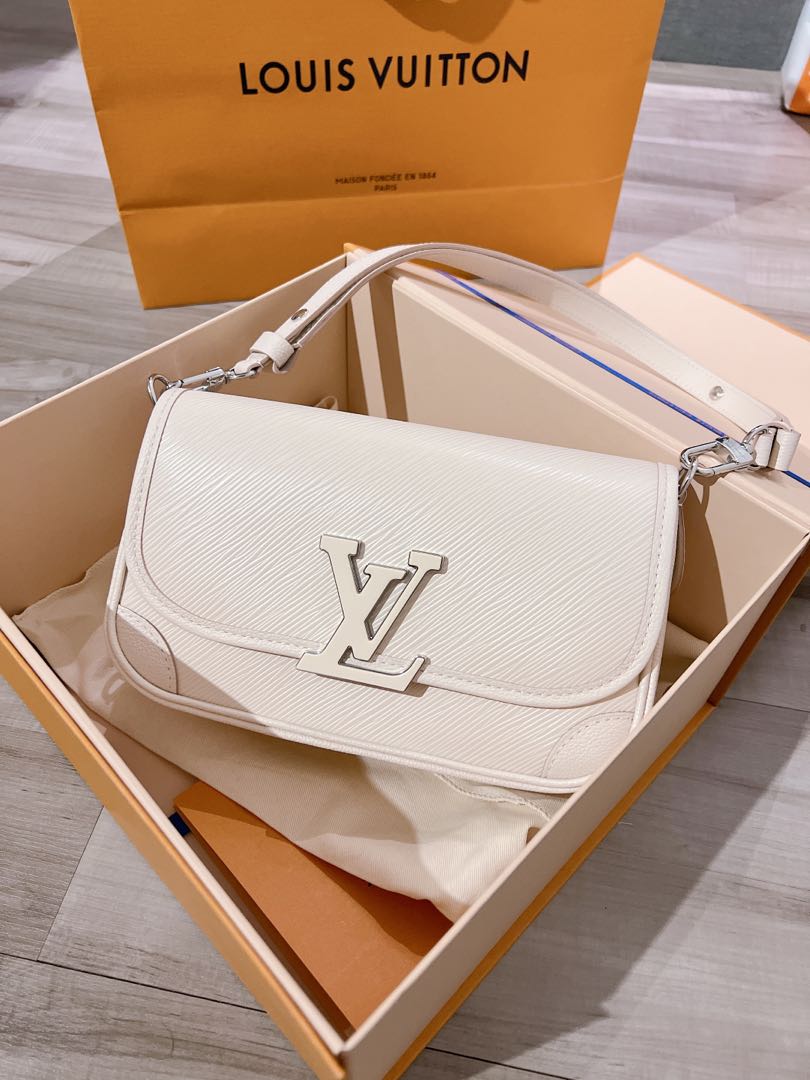 Louis Vuitton® Buci Quartz. Size