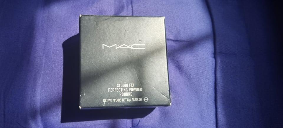 MAC Studio Fix Perfecting Powder (8g) - Extra Light (Category: Makeup) located in Manila. Submitted by icedlava (Listing ID 1162157398, Image 1). Description: MAC Studio Fix Perfecting Powder (8g) - Extra Light https://www.amazon.com/MAC-Studio-Fix-Perfecting-Powder/dp/B01M74N4F8 Product Benefits : Blendable, Crease Resistant, Long-wearing, Natural Looking Skin Tone : Extra Light Item Weight 8 Grams Used only a small amount. Already sanitized via