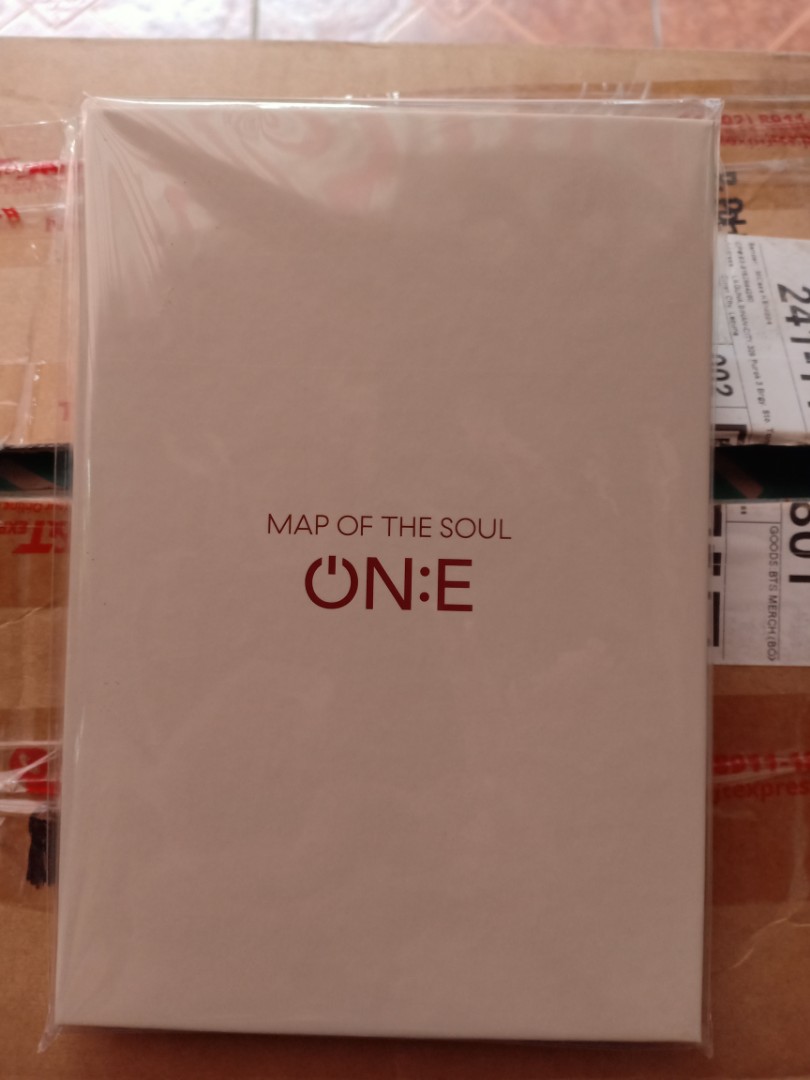 Map of the Soul ON:E Postcard Book, Hobbies & Toys, Memorabilia ...