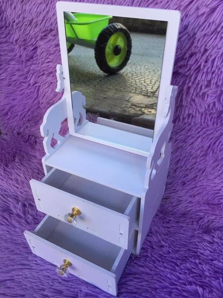 Mini vannity mirror (Category: Mirrors) located in Manila. Submitted by minidivisoria (Listing ID 1162009141, Image 2). Description: Trending Small Vanity Mirror with 2 Drawers ₱220 Clear Glass Sealed with box Complete Set.