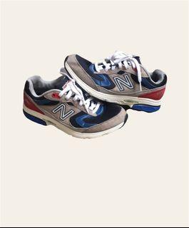 New Balance REVlite 880