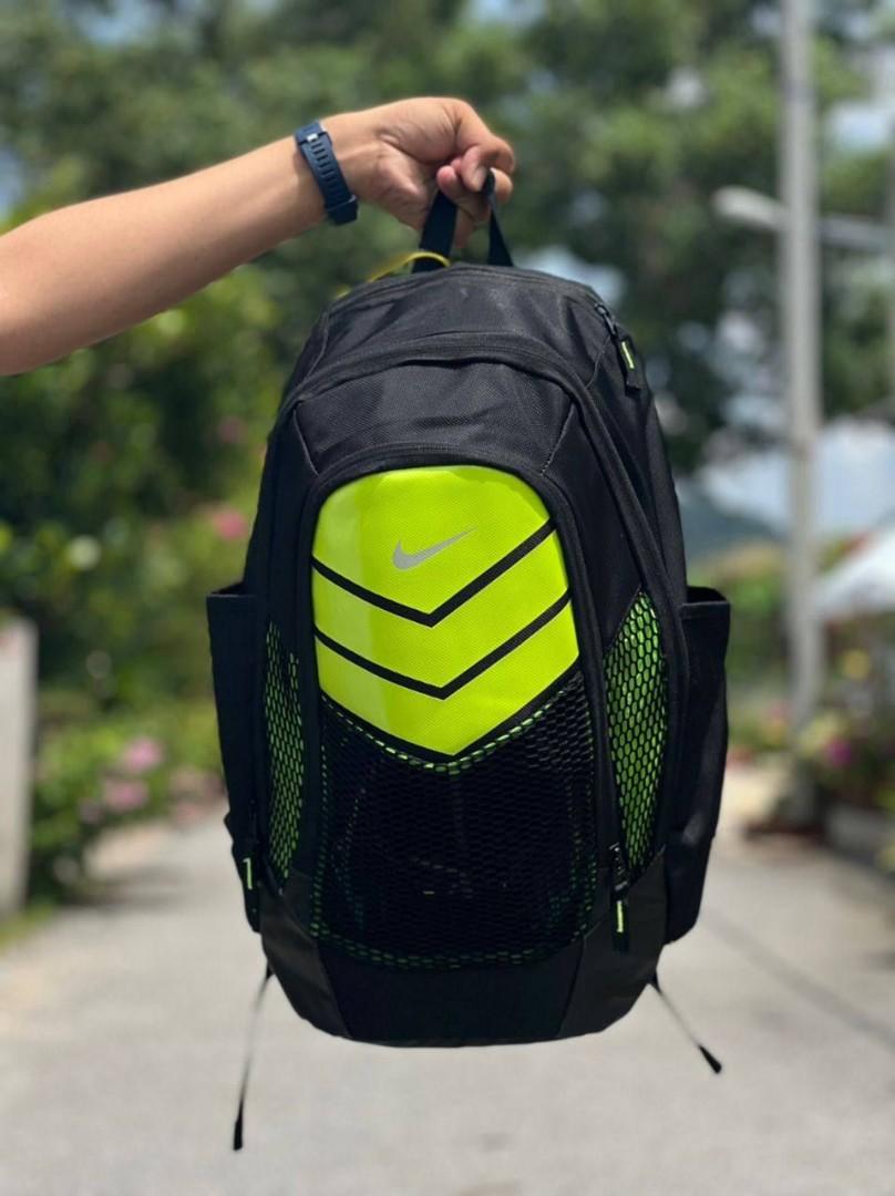 NIKE AIRMAX VAPOR BAGPACK Men s Fashion Bags Backpacks on Carousell