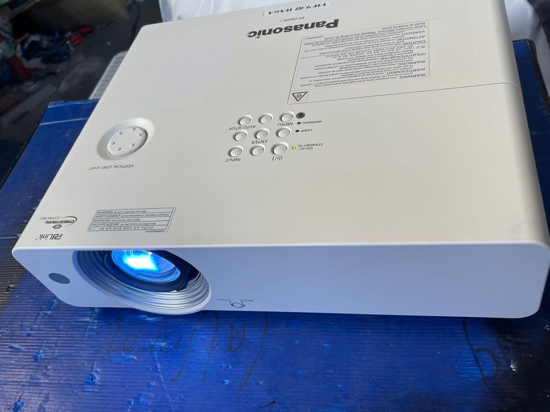 Panasonic PTVW430 projector, TV & Home Appliances, TV & Entertainment