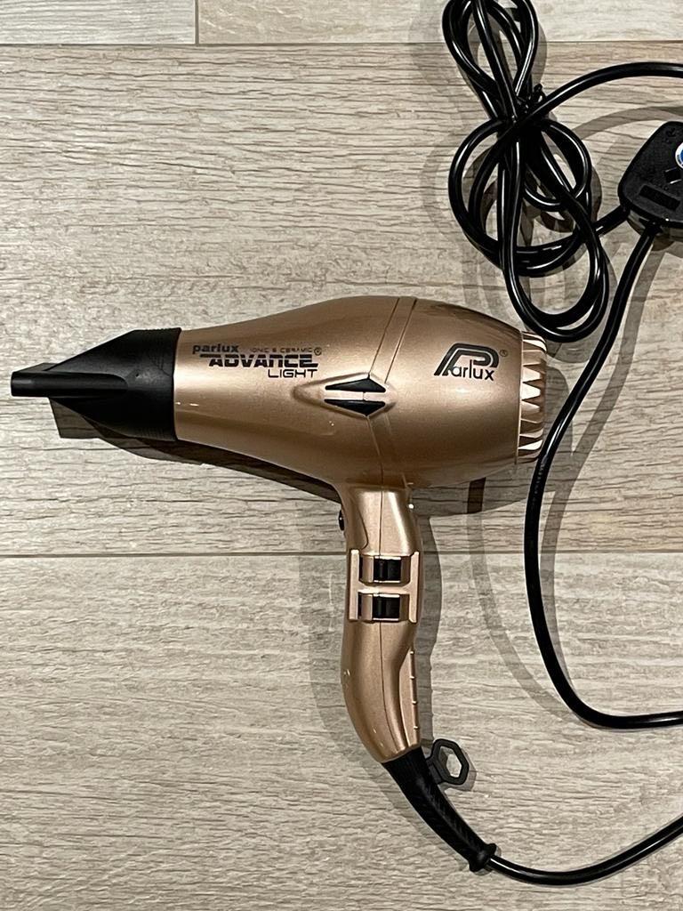 Parlux Advance Light hair dryer, Beauty & Personal Care, Hair on Carousell