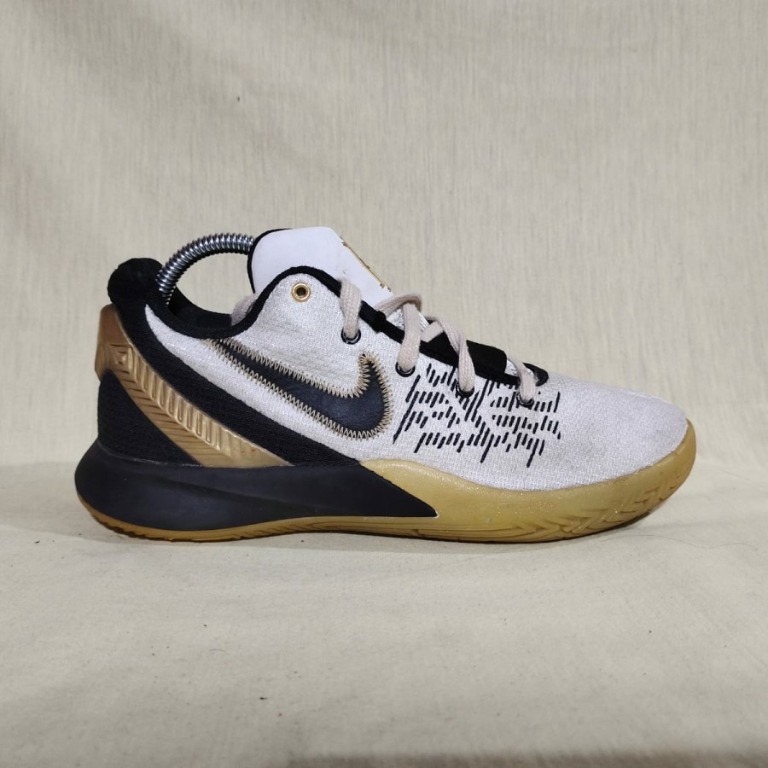 Sepatu nike deals kyrie 2