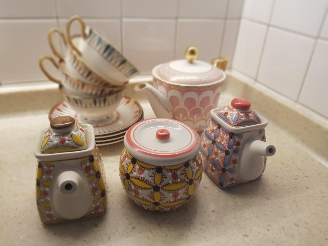 Set of very unique kitchenware, Furniture & Home Living, Kitchenware