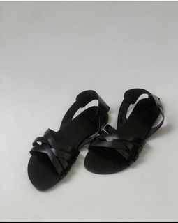 (Kategori: ) berada di . Dikirim oleh afidaafida (ID iklan 1162001511, Gambar 1). Deskripsi: .