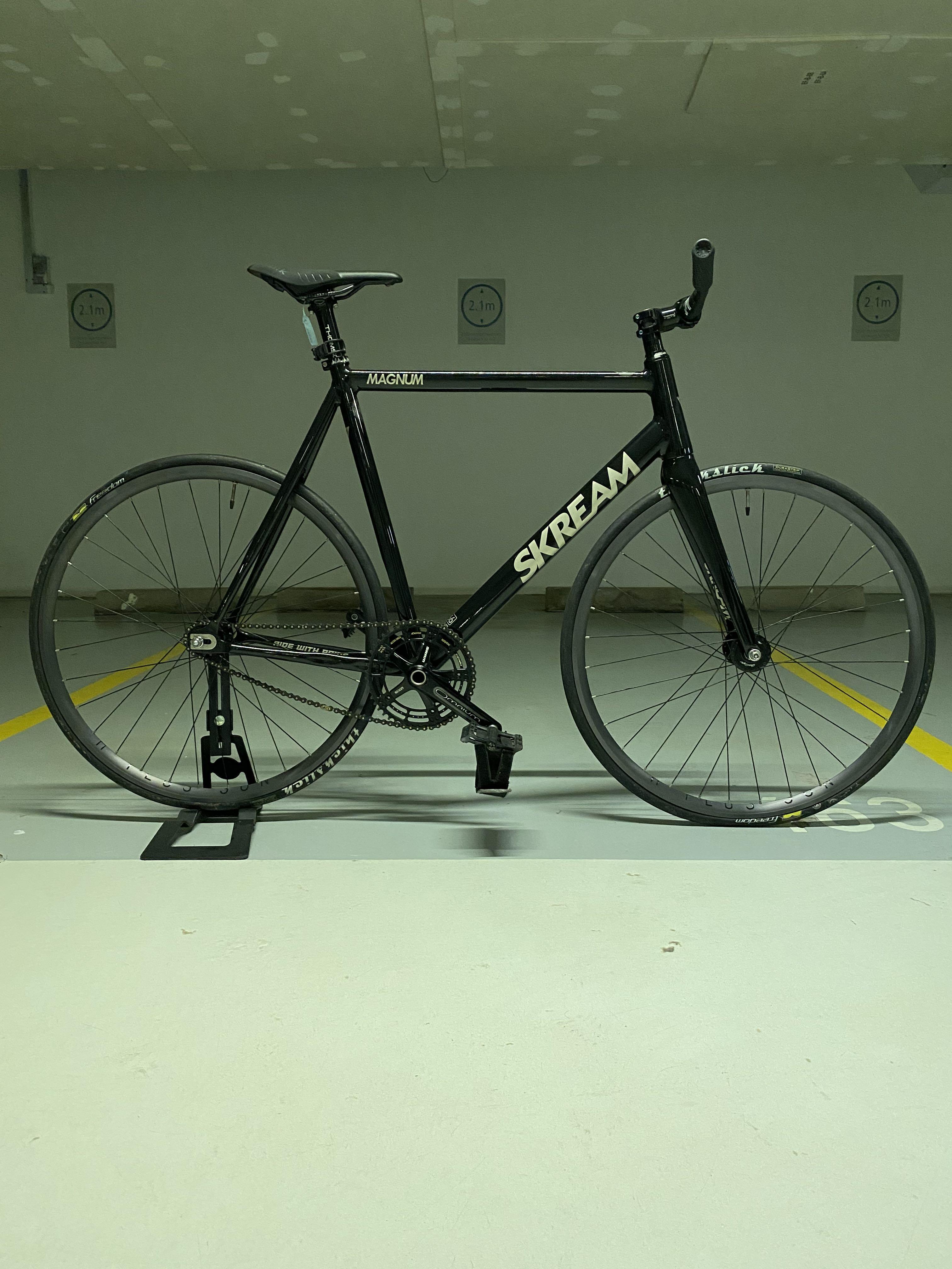 Skream magnum 20 fixie Sports Equipment Bicycles Parts Bicycles on Carousell