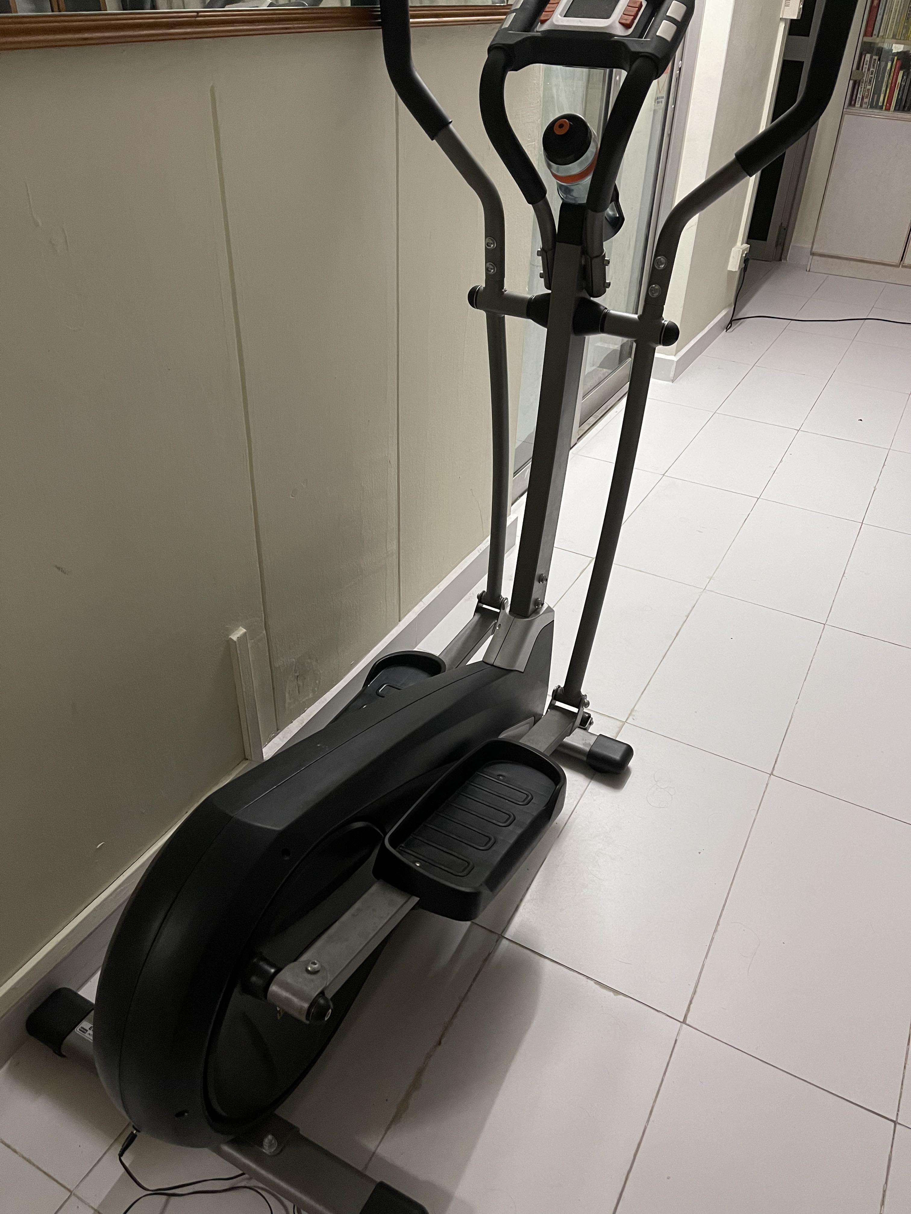 Sportop Elliptical Trainer E850P, Sports Equipment, Exercise & Fitness