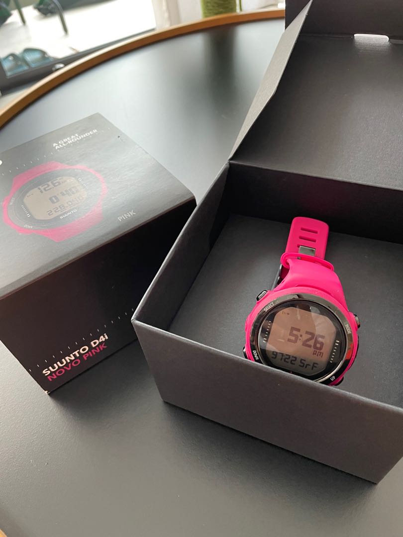 Suunto D4i novo pink Sports Equipment Other Sports Equipment and