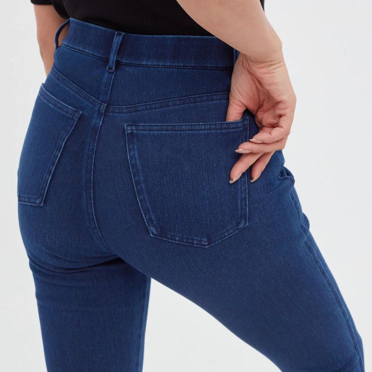 Uniqlo ultra stretch jeans, Women's Fashion, Bottoms, Jeans & Leggings on  Carousell