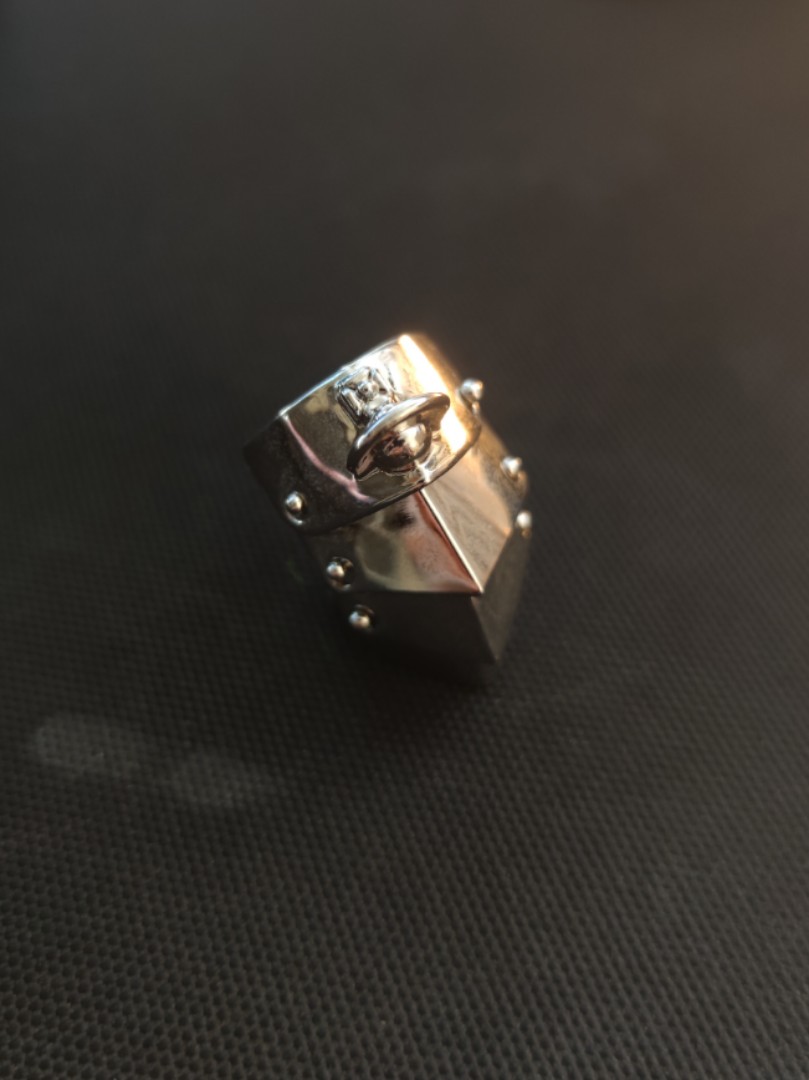 Vivienne westwood armour ring best sale