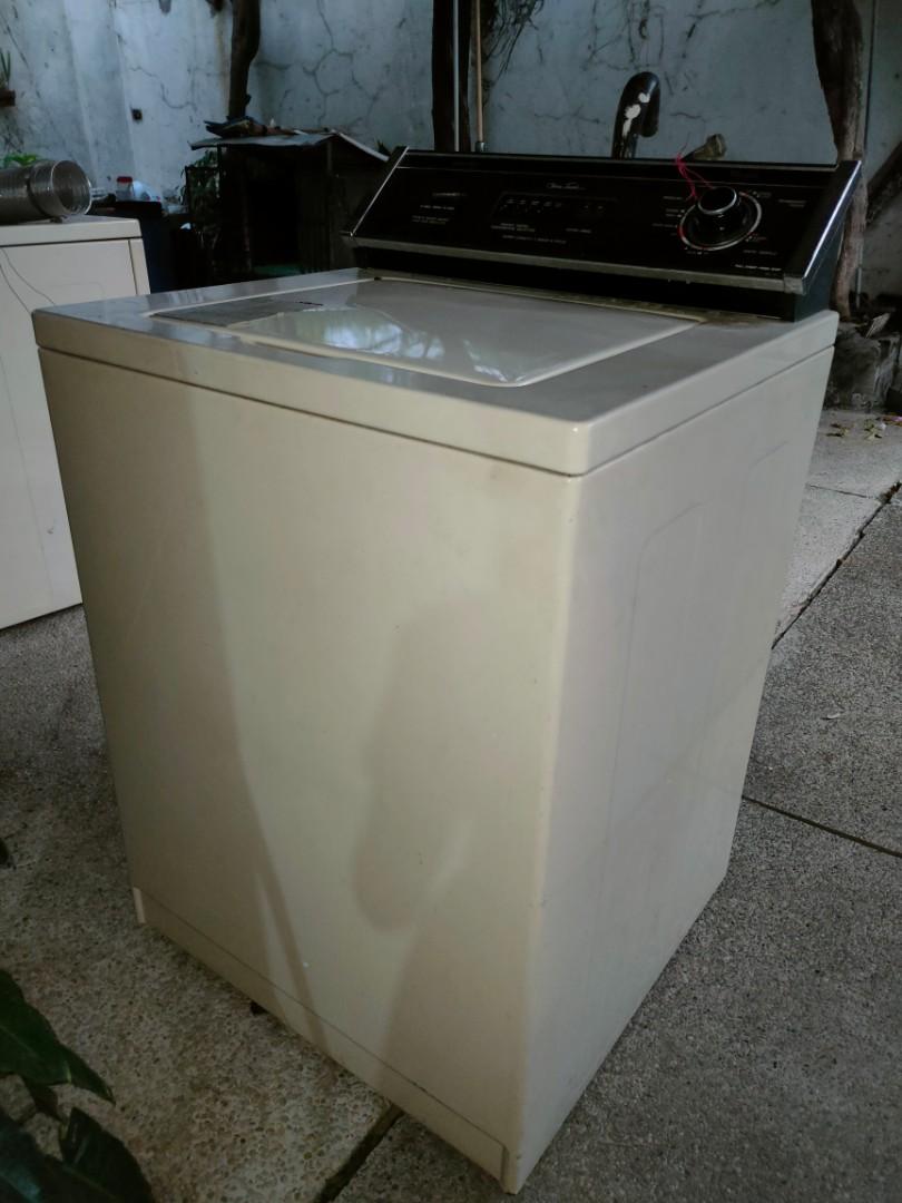 WHIRLPOOL WASHING MACHINE WASHER AND DRYER 10K ALL, TV & Home