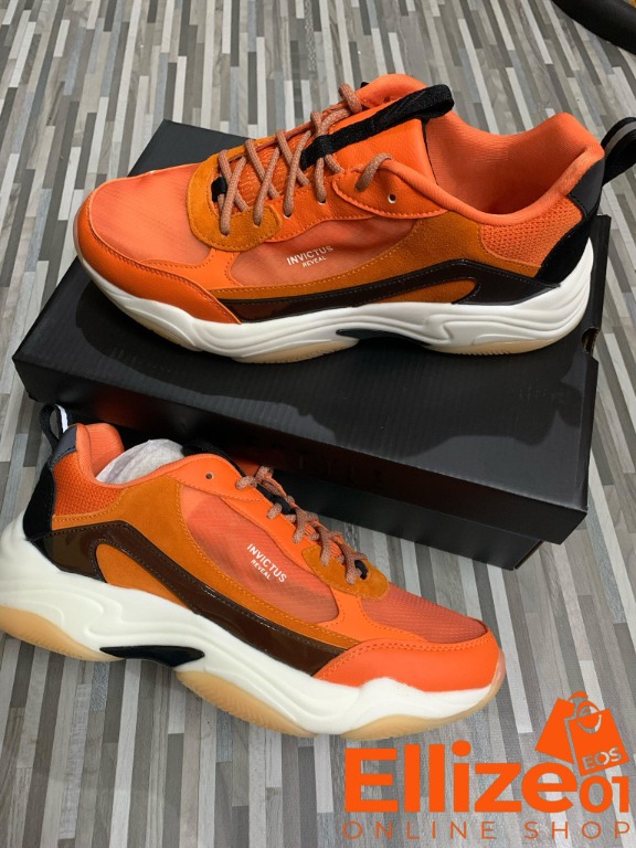 WORLD BALANCE INVICTUS REVEAL ORANGE M, Men's Fashion, Footwear ...