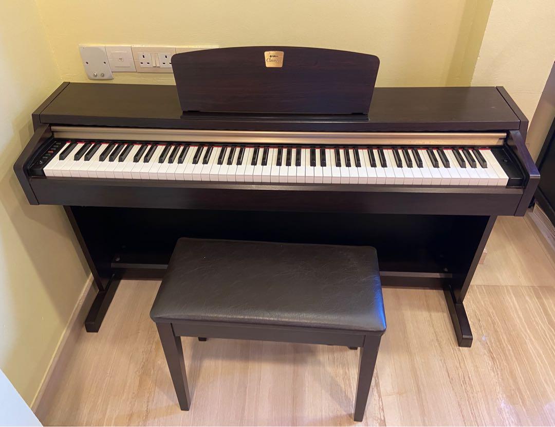 Price DROPPED Yamaha Clavinova CLP 220