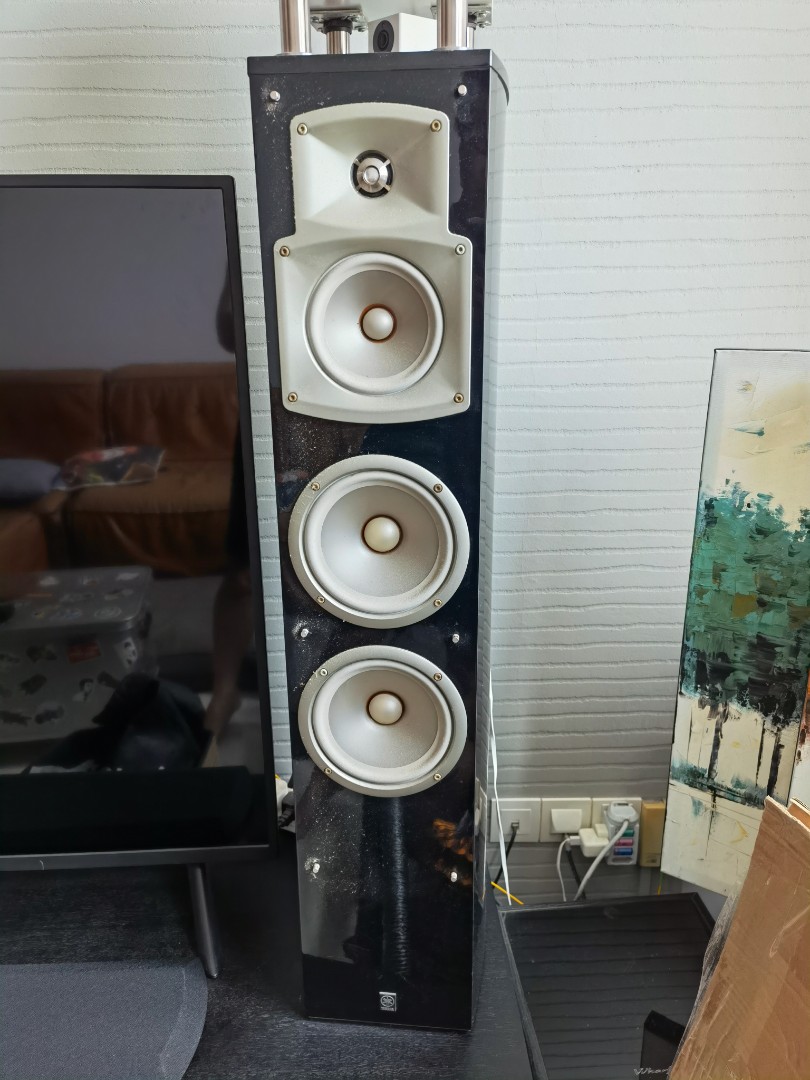 Yamaha NS555 floor standers, Audio, Soundbars, Speakers & Amplifiers on Carousell