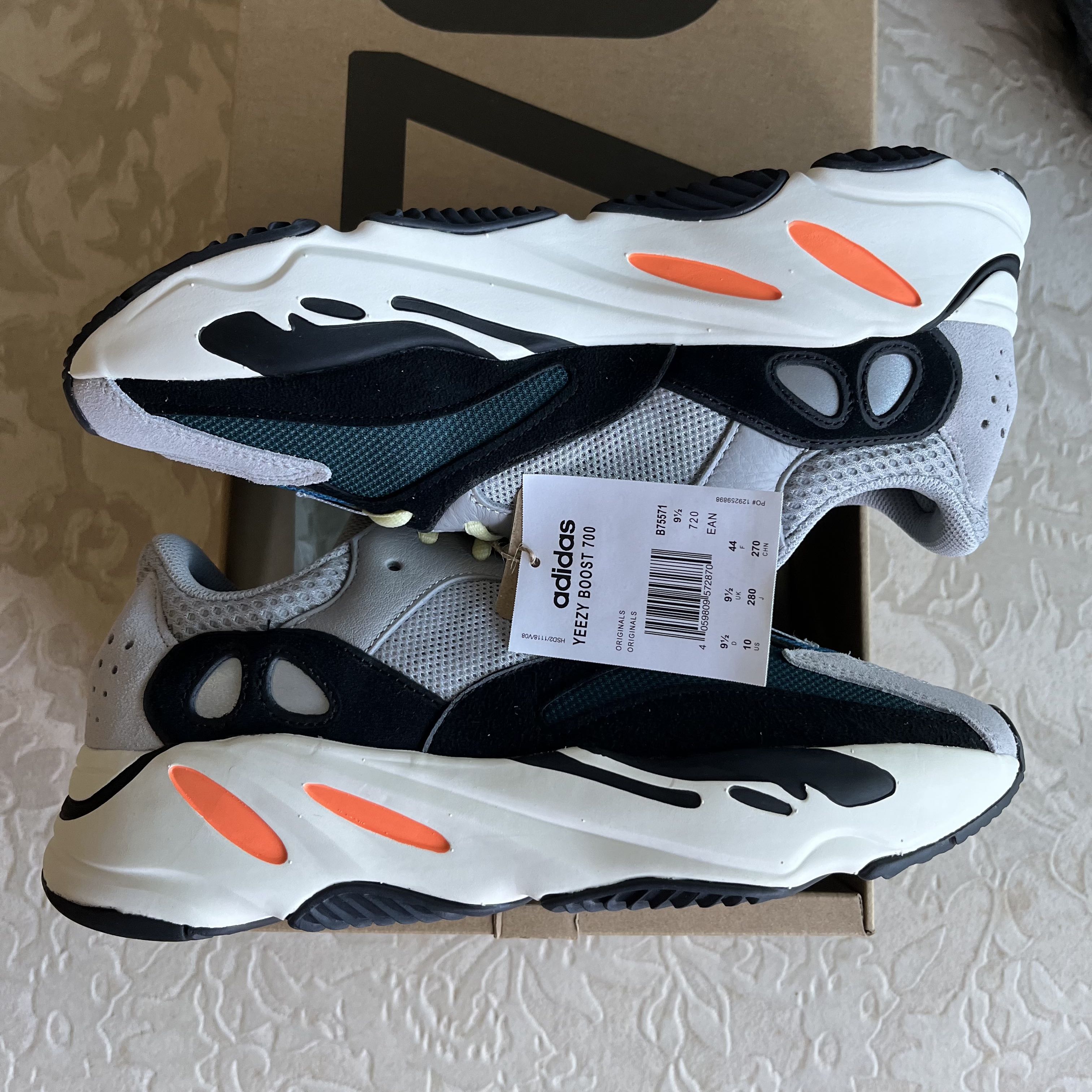 Yeezy 720 waverunner deals
