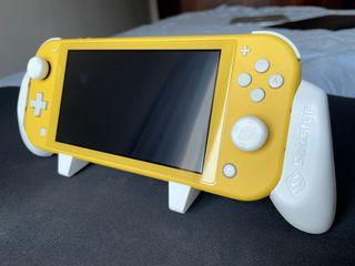 Yellow Nintendo Switch Lite + Satisfye Grip