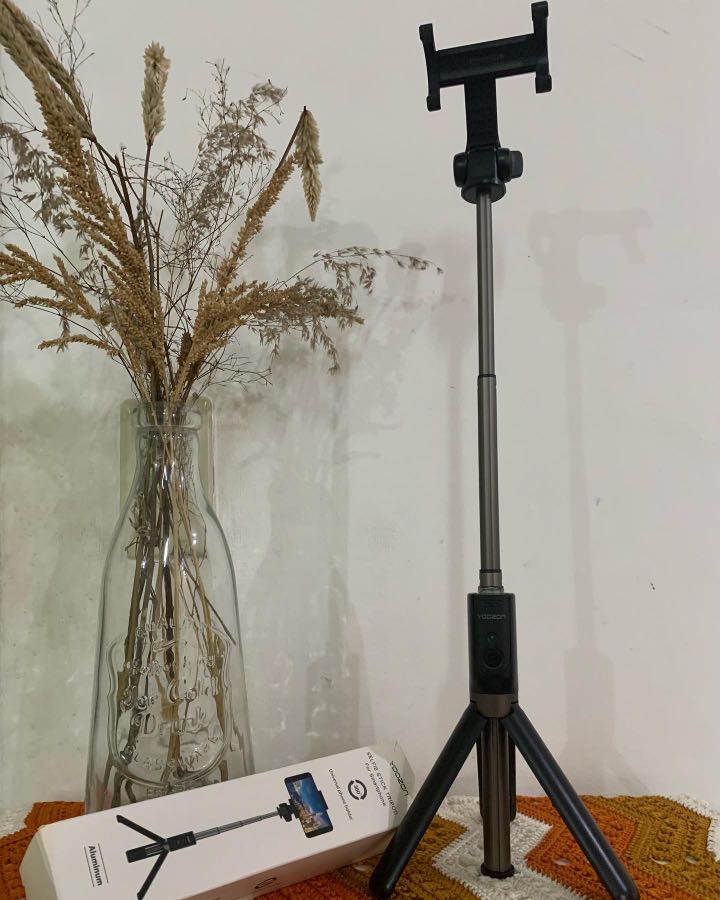 Yoozon Selfie Stick Tripon, Mobile Phones & Gadgets, Other Gadgets on