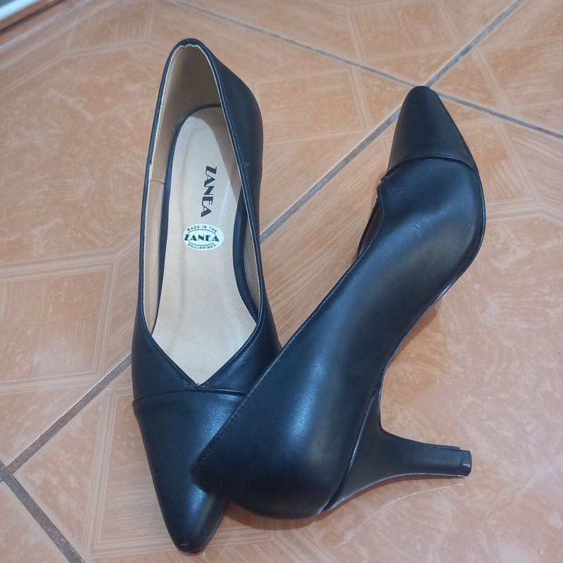 Zanea 2inch black heels for office size 7, Women's Fashion, Footwear