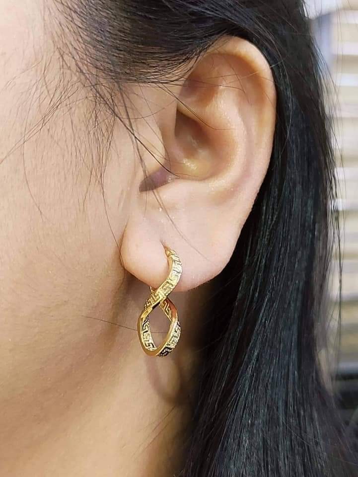 18K Saudi Gold Infinity Earrings, Women's Fashion, Jewelry ...