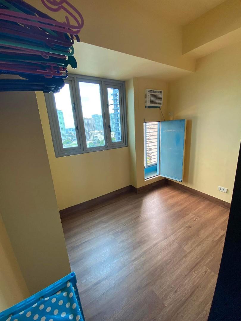 2Br La Salle Condo for rent (Category: Apartments & Condos) located in Manila. Submitted by lorin.bindal (Listing ID 1162230916, Image 3). Description: The Grand Towers 2bedrooms semi furnished inclusive of dues walking distance to DE LA SALLE TAFT.