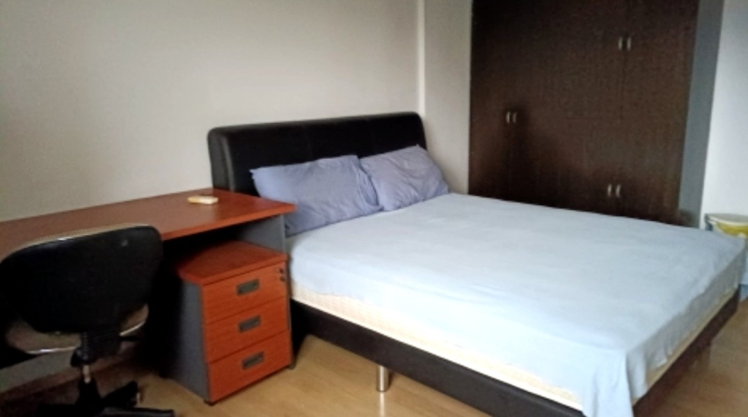 (Category: ) located in . Submitted by levinalee (Listing ID 1162351009, Image 1). Description: .