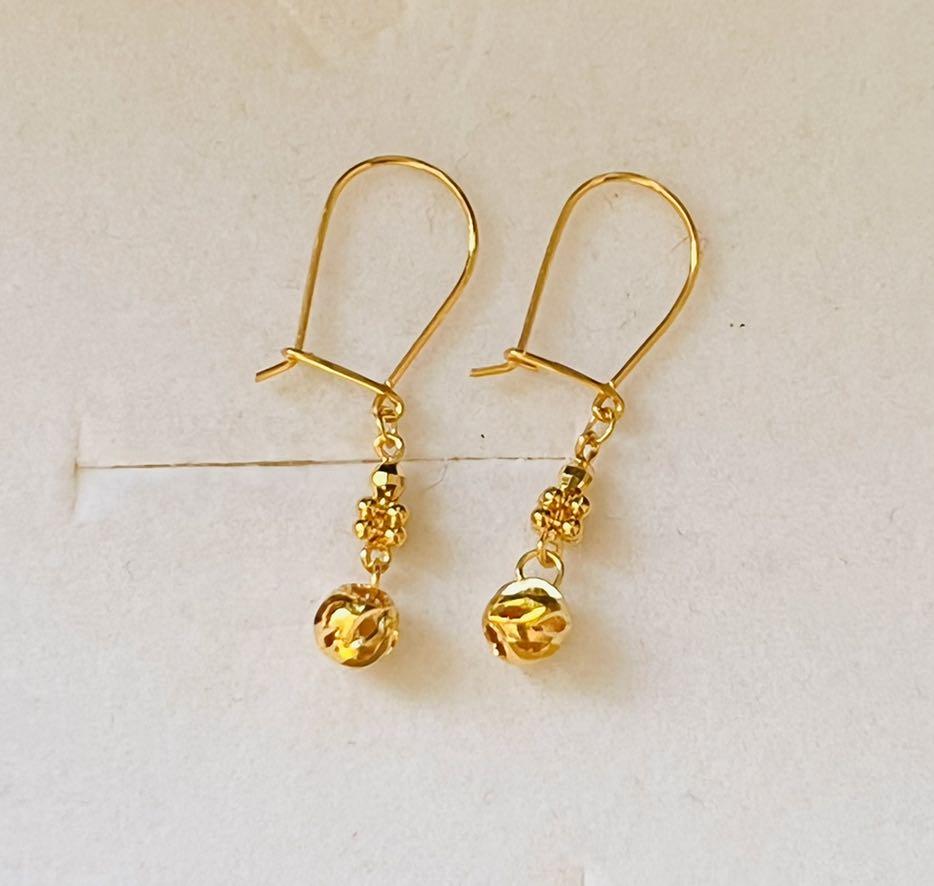 Dainty dangle earrings hotsell