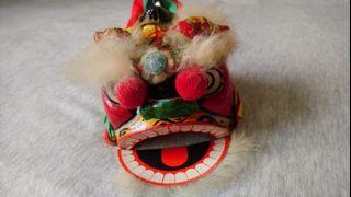 中古傳統手工紙紮醒獅 Scaled Traditionl Handmade Southern Chinese Lion Costume Model