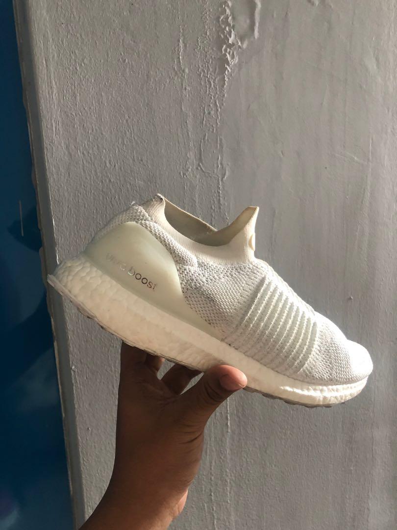 Adidas ultra boost sale laceless on feet