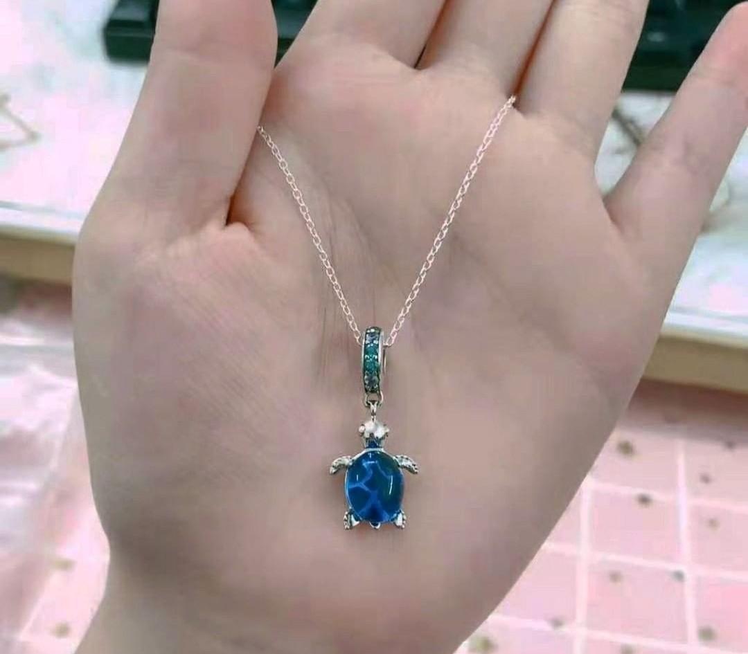 Turtle hotsell necklace pandora