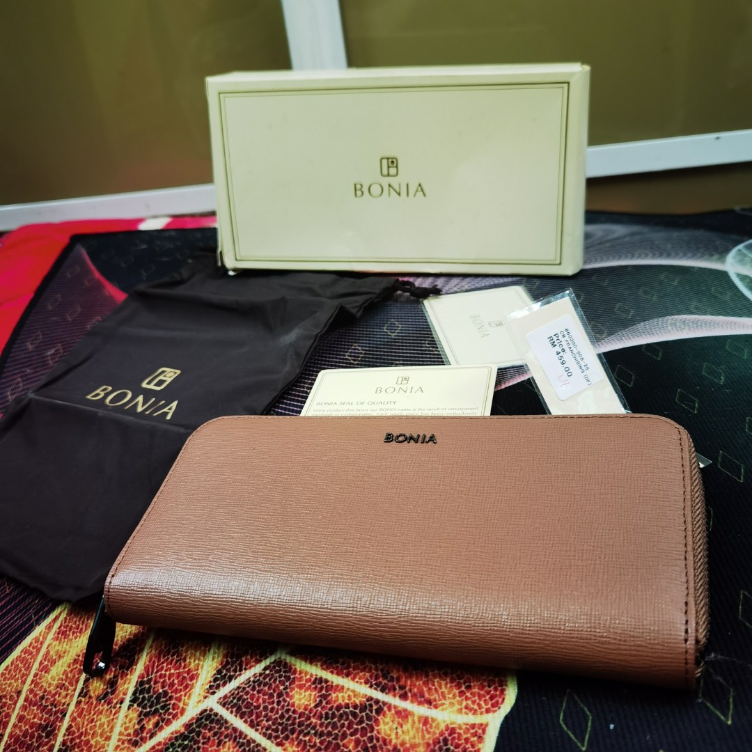 Bonia Purse Long Wallet Dompet Pouch 100% Original Genuine Leather, Women's  Fashion, Bags & Wallets, Purses & Pouches on Carousell