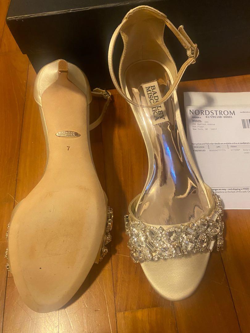 Badgley mischka lara outlet