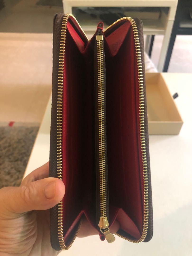 Brand new LV clemence wallet