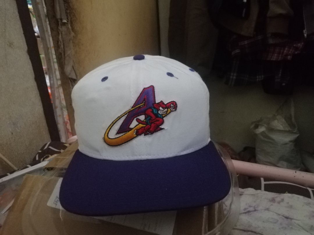Akron top aeros hat