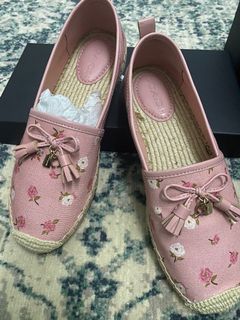 (Category: ) located in . Submitted by flowerchoc (Listing ID 1162341147, Image 1). Description: .