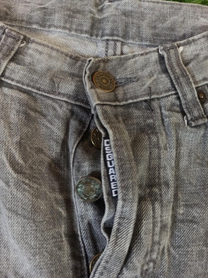 Dsquared (Category: Shorts) located in Cebu City. Submitted by haryvyylyynn (Listing ID 1162343639, Image 3). Description: Dsquared 300 plus sf.