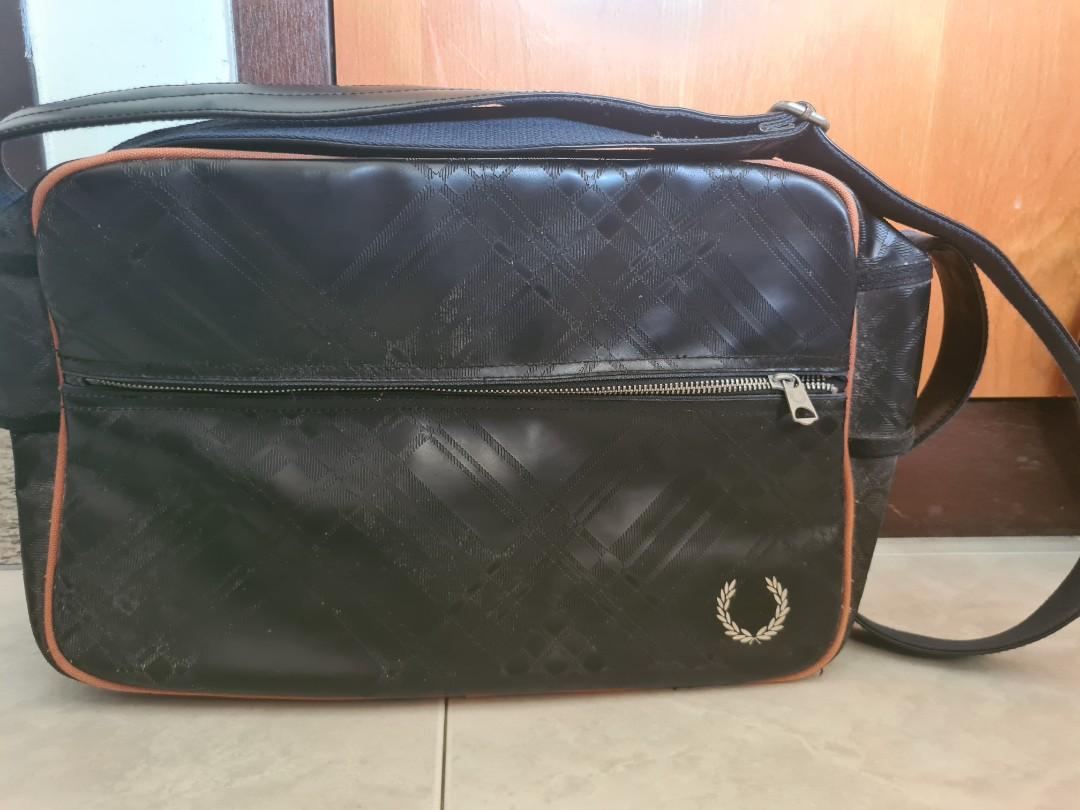 Fred perry online leather bag