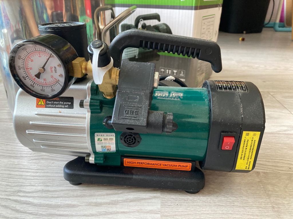 FUJPCV PCV2M RotaryVane Vacuum Pump Electric Air Conditioning