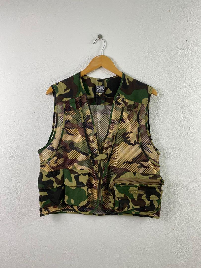 GETT Camo Fishing Vest Outdoor, Men's Fashion, Coats, Jackets and Outerwear  on Carousell
